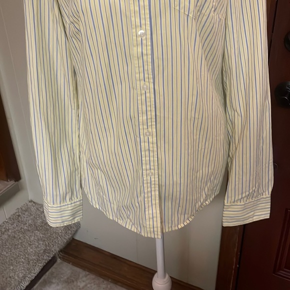 💜Express button down blouse.💜 - Picture 5 of 8